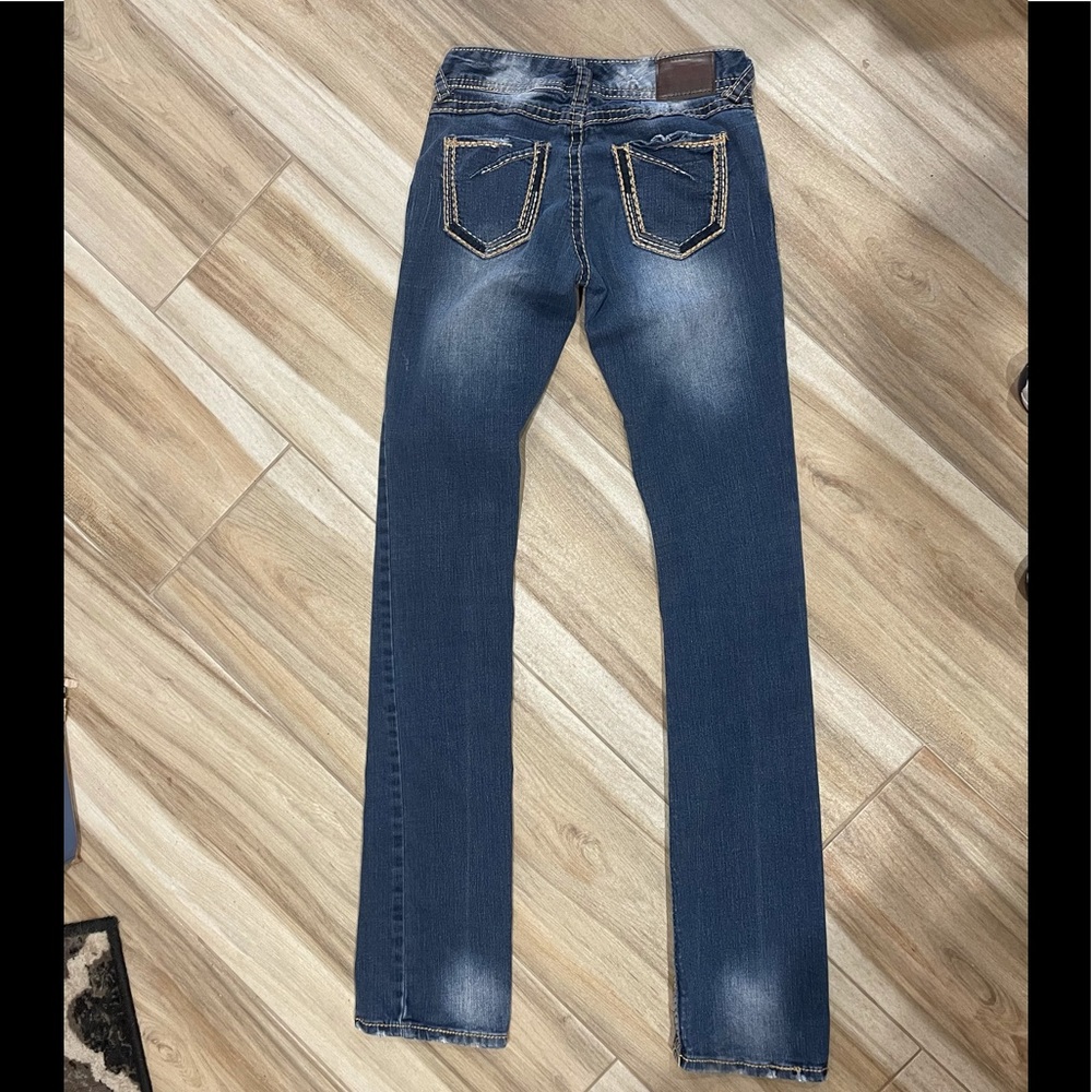 Maurices Ladies Jeans Size 1/2 Extra Long - Picture 4 of 5